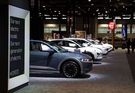 Buyers worldwide go for bigger cars, erasing gains from cleaner tech. EVs would help